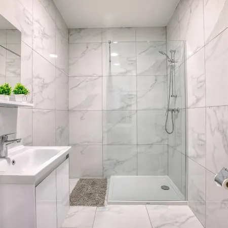Modern, 3-br With Valletta View Appartamento Pietà