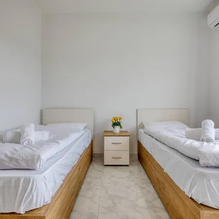 Modern, 3-br With Valletta View * Pietà